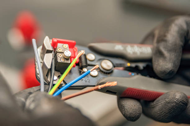 Best Electrical Installation Contractor  in Albany, TX